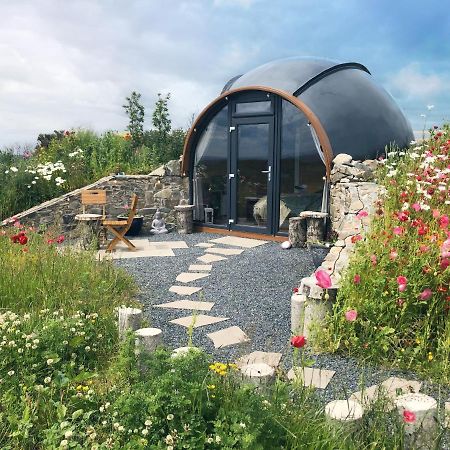 Hilltop Hideaway - Secluded Pod With Private Hot Tub Ньюри Экстерьер фото